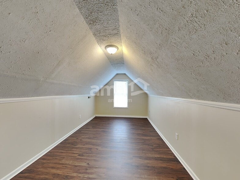 Building Photo - 1564 Cambridge Heights Pl NW