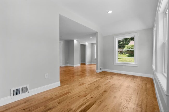 Building Photo - 48A E Pembroke Rd