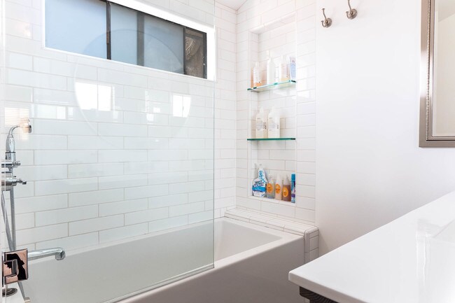 Building Photo - 12119 Rochester Ave