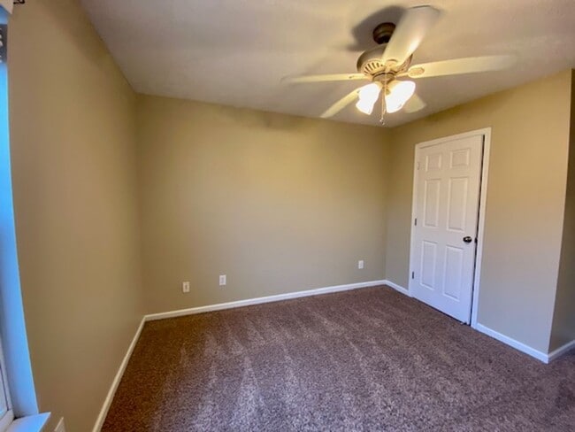 Building Photo - COMING SOON!! Stunning 4 Bedroom 2.5 Bathr...