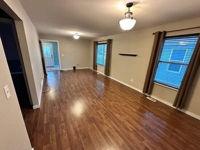 Primary Photo - Cute 3 bed 2 bath House Available Now!