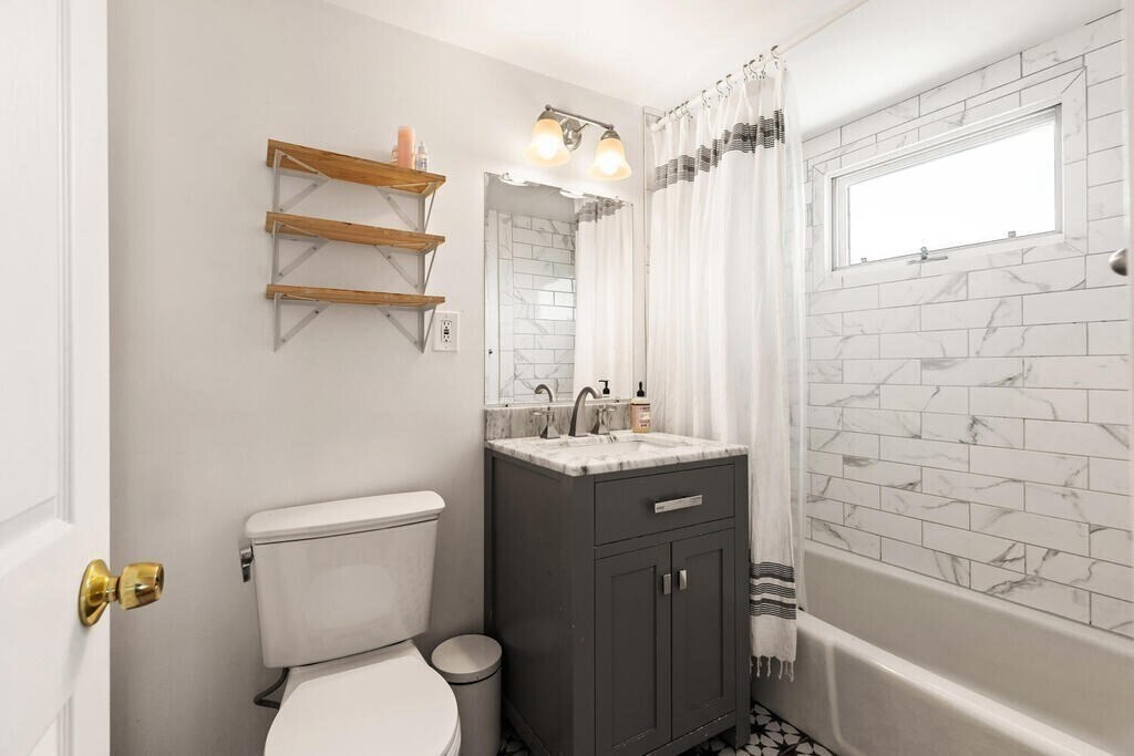 Building Photo - 7 Marrigan St