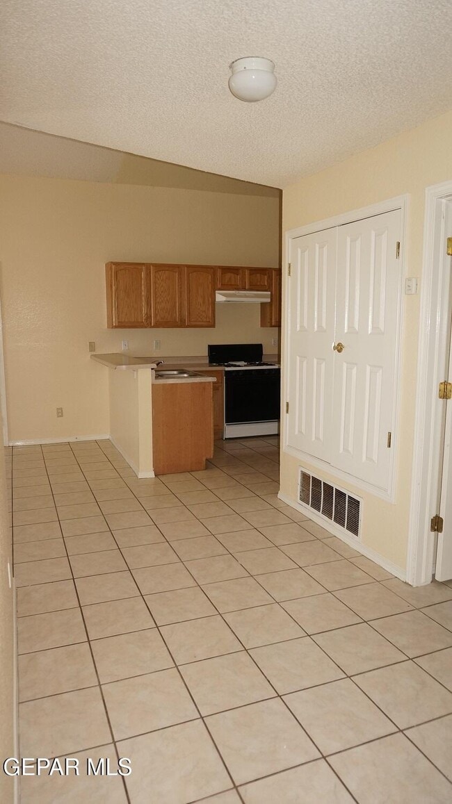 Building Photo - 8909 Herbert St