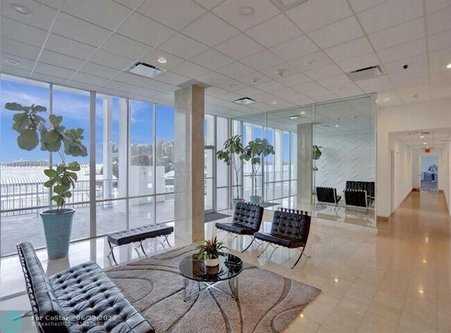Building Photo - 11930 N Bayshore Dr