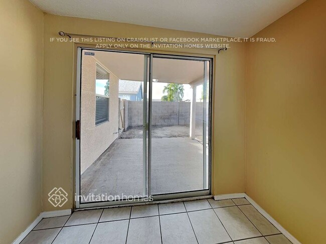 Building Photo - 1868 W Renaissance Ave