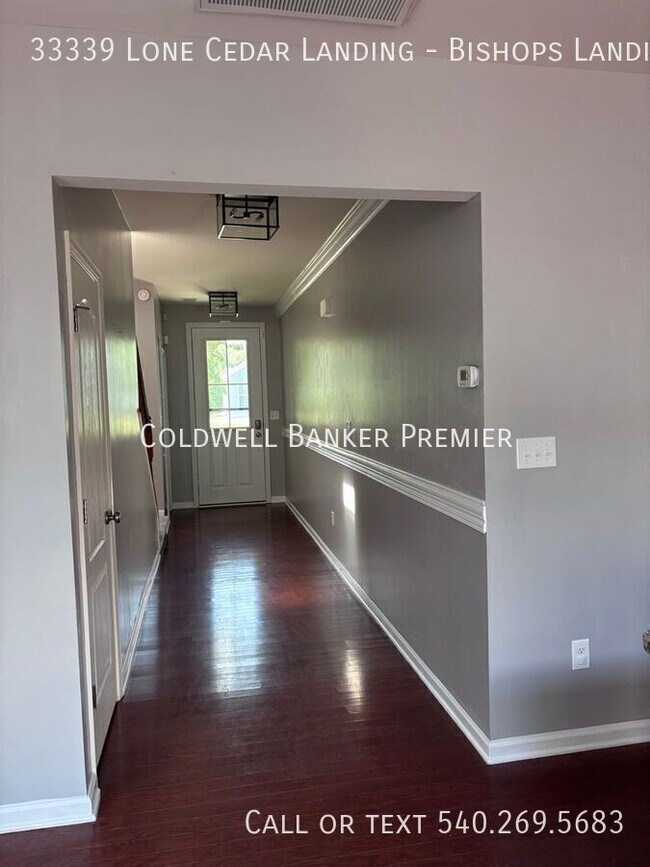 Building Photo - 33339 Lone Cedar Landing