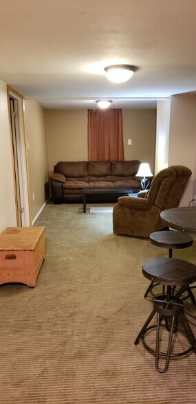 Building Photo - 117 Wilkes St