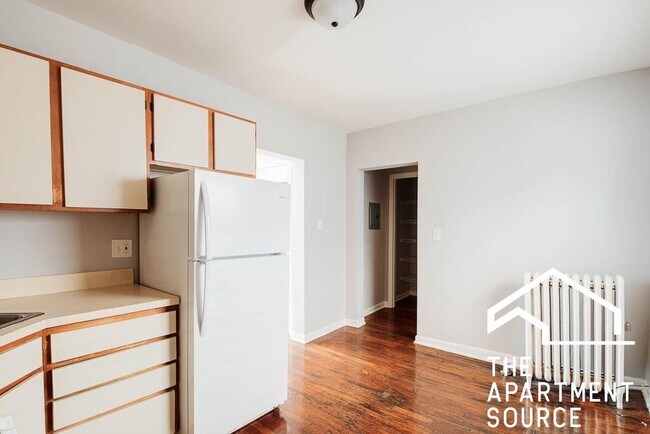 Building Photo - 5736 N Winthrop Ave