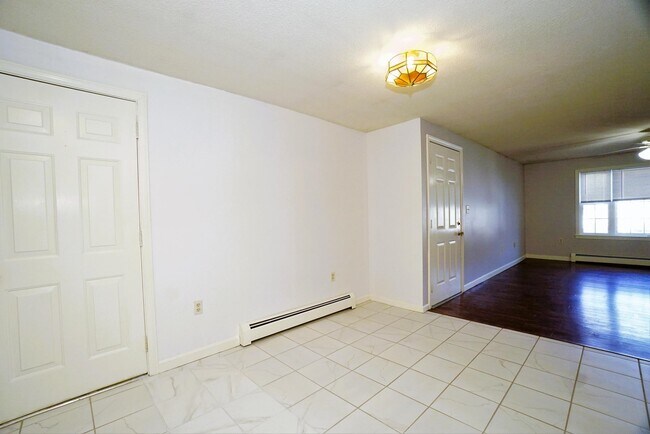 Building Photo - 50 Brookside Dr