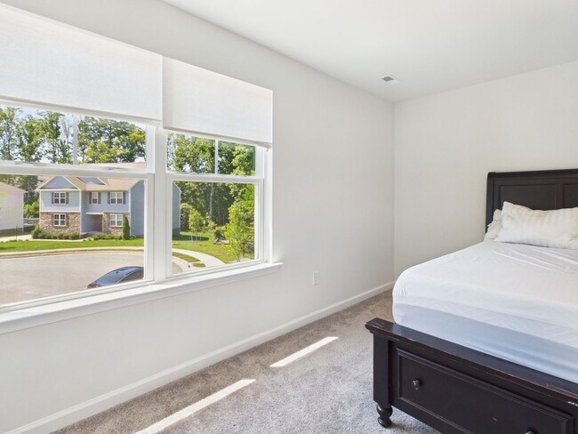 Building Photo - 5701 Brailen Dr