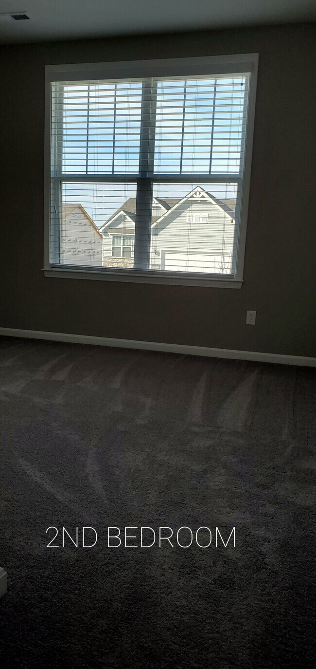 Building Photo - 3800 Misty Grove Ct