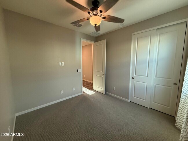 Building Photo - 9458 Thatcher Ave