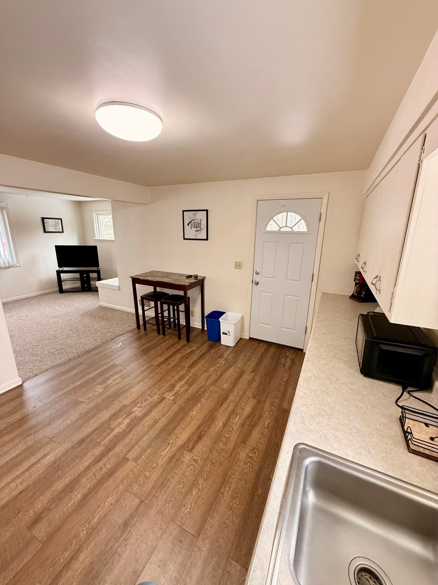 Building Photo - 310 Poplar St