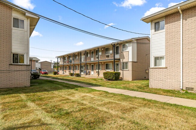 Building Photo - 750 Harrison Blvd