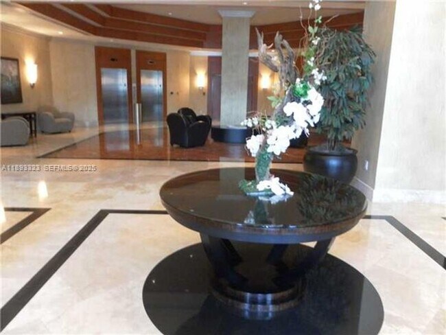 Building Photo - 7900 Harbor Island Dr