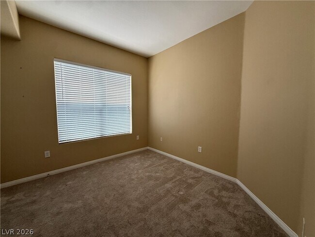 Building Photo - 68 E Serene Ave