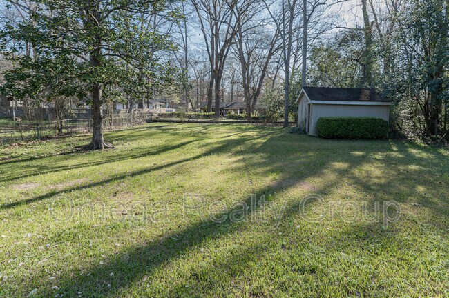 Building Photo - 1861 Gillespie Dr