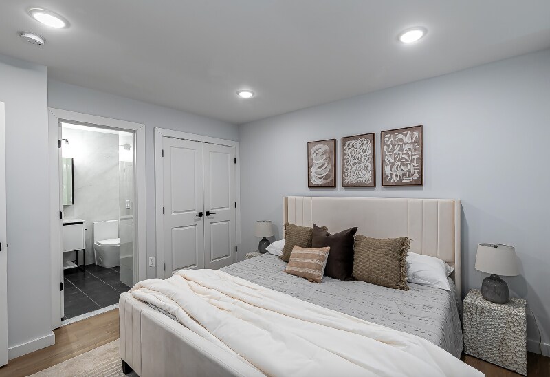 Building Photo - 55 Tunxis Ave