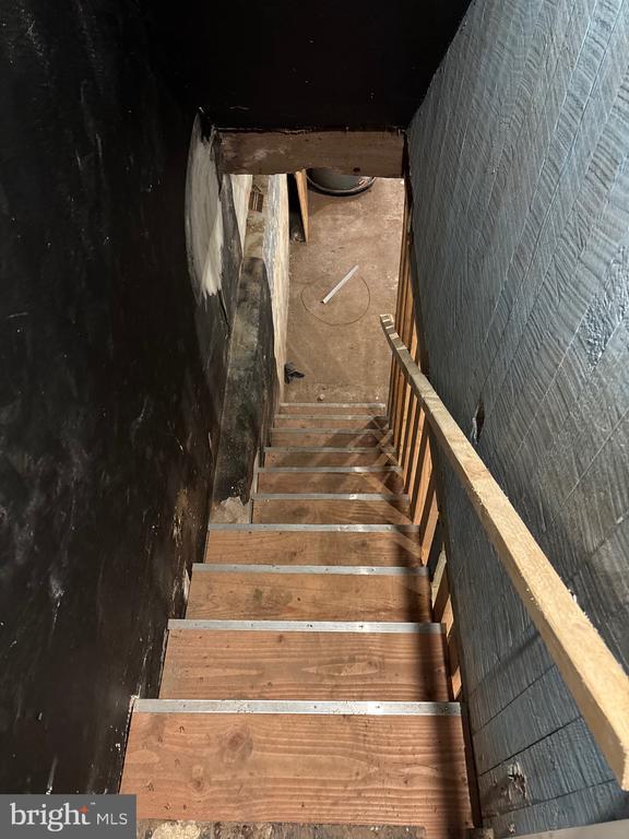 Building Photo - 1270 Liberty St