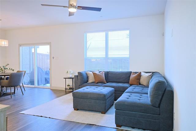 Building Photo - 1020 S Emil Pl