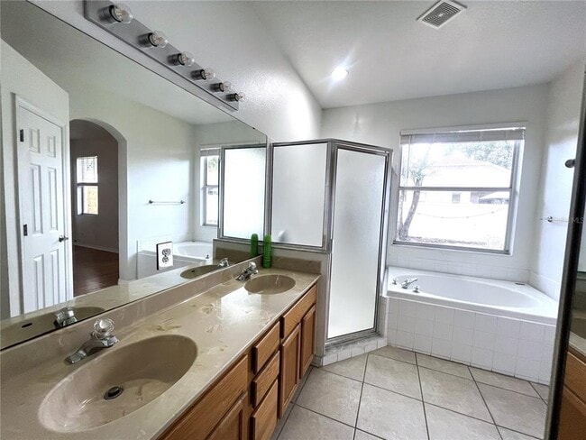 Building Photo - 4615 Dunnie Dr