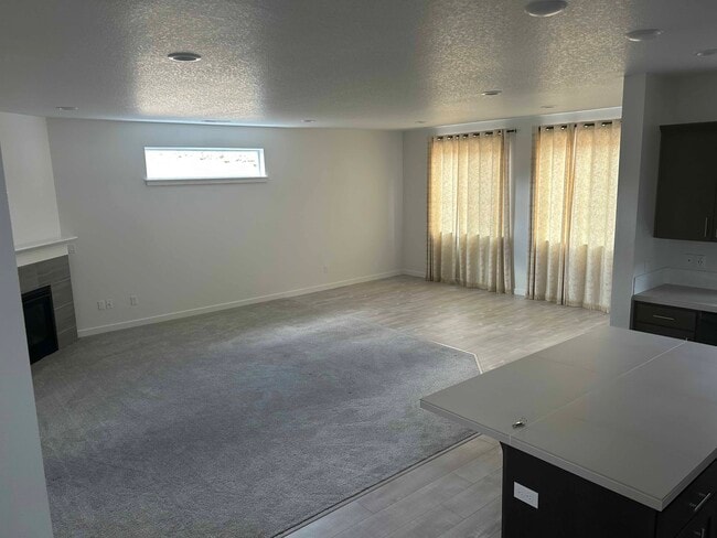 Building Photo - 5059 NW Stardown Dr