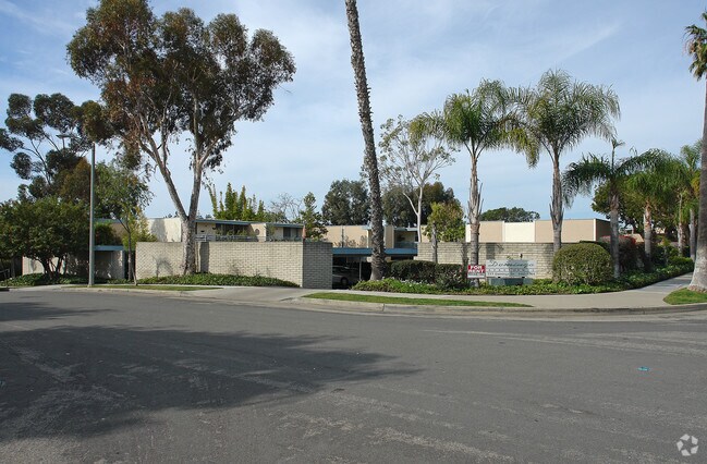 Building Photo - Domingo Apartments