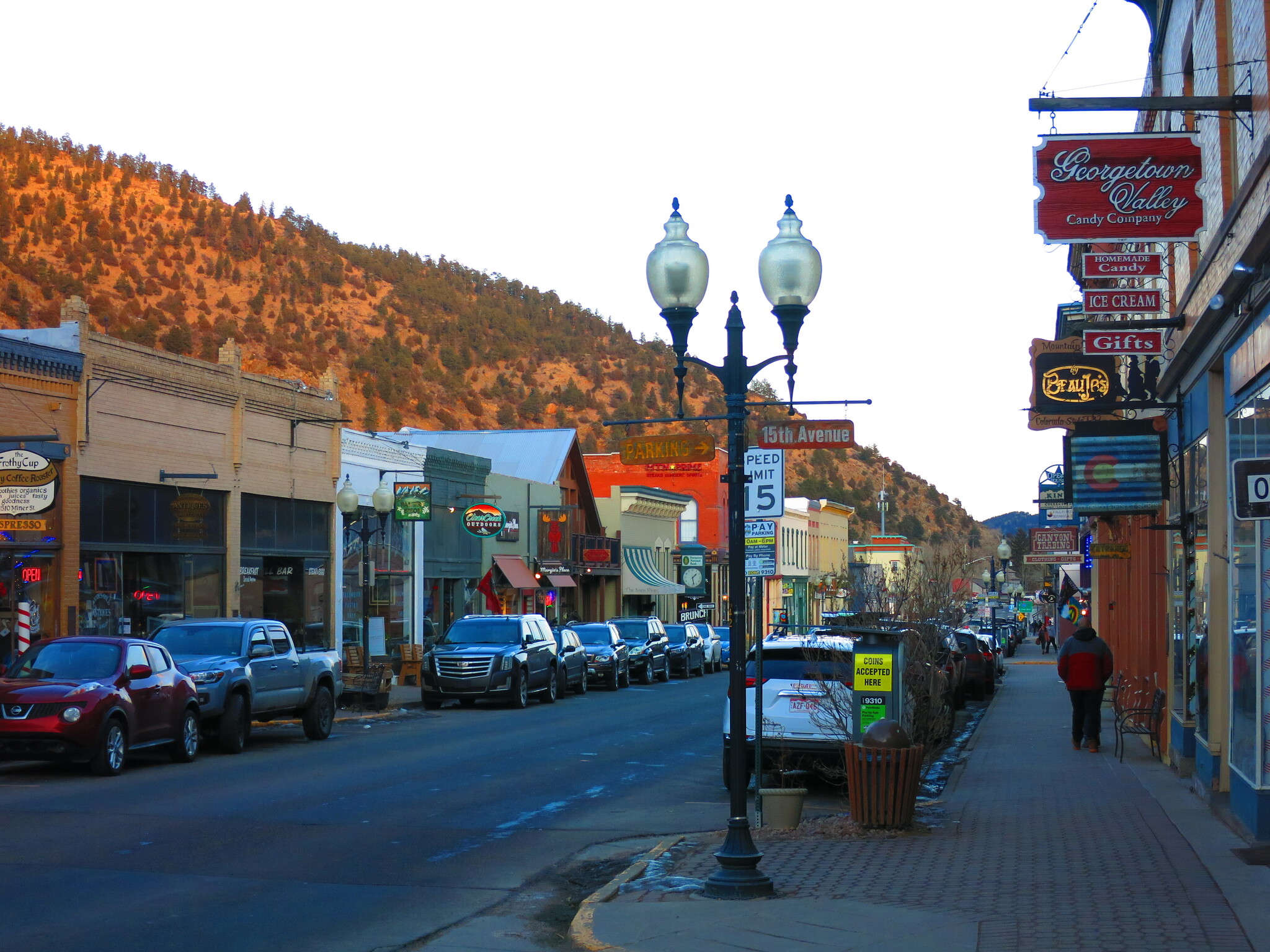 IDAHO SPRINGS. MAIN STREET - 345 8th Ave