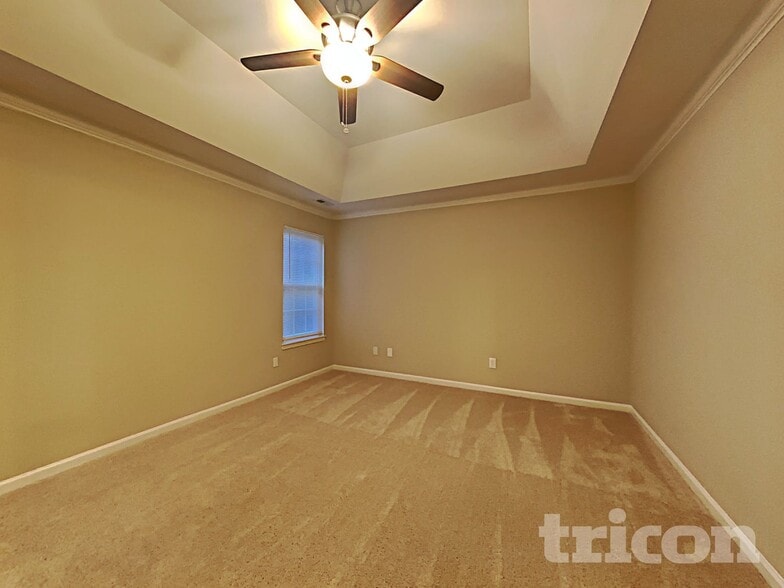 Building Photo - 6902 Fenwick Dr