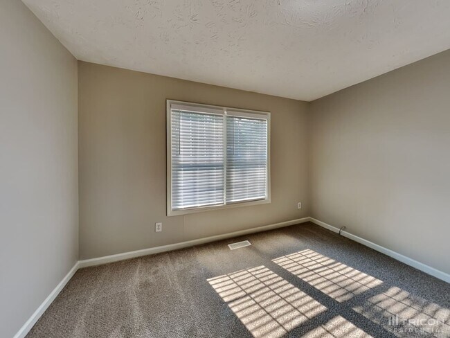 Building Photo - 281 Oak Vista Court Lawrenceville GA