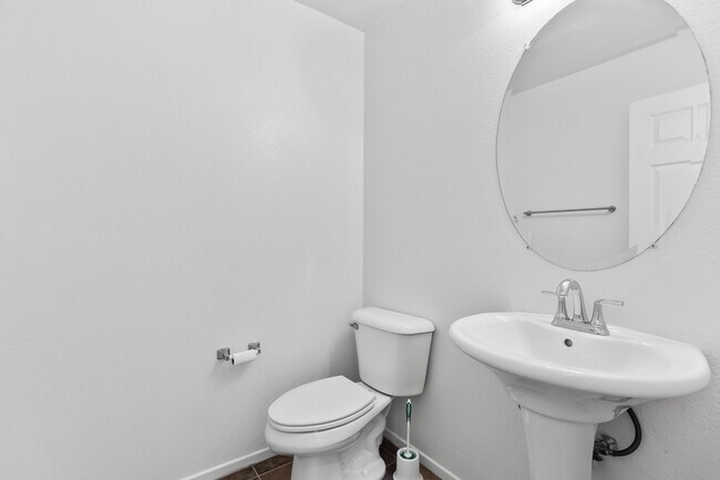 Building Photo - 308 Island Way