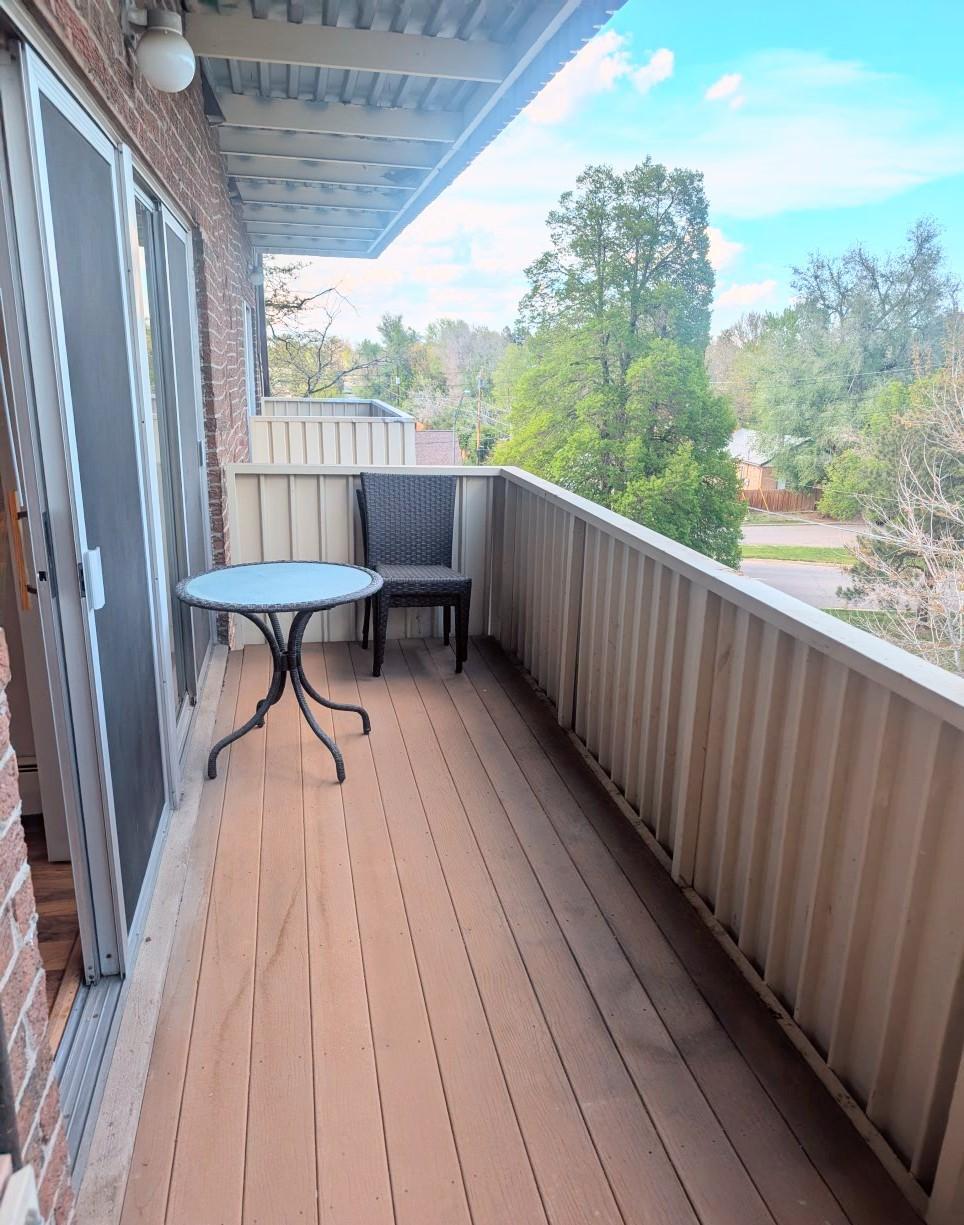 Deck - 4110 Hale Pky