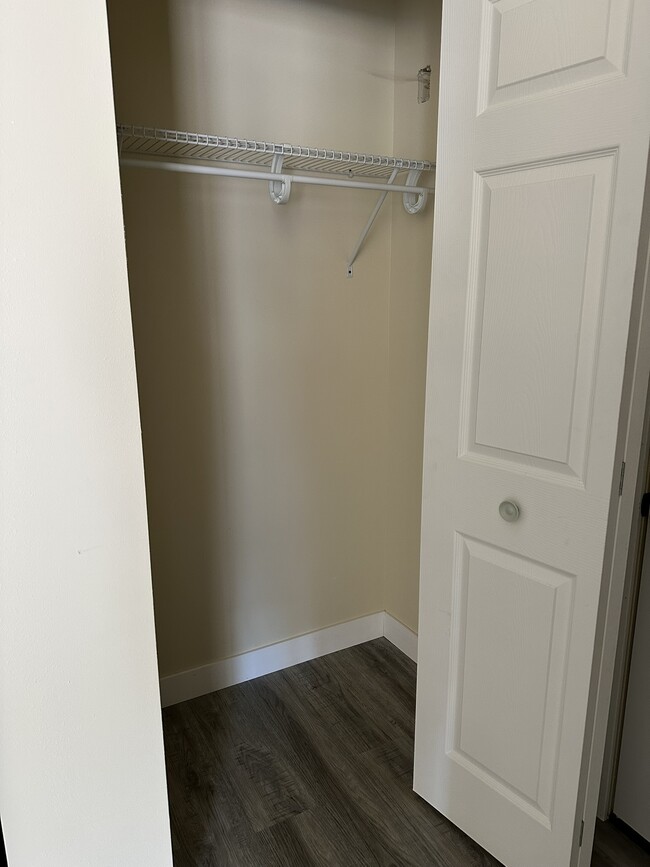 Building Photo - Valley View Estates C