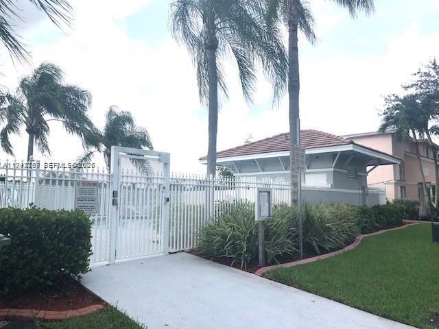 Building Photo - 300 SW 100th Ave