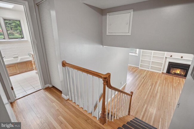 Building Photo - 1063 Carper St