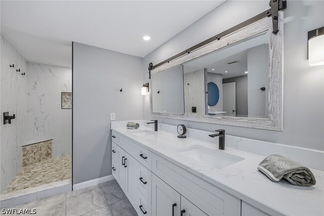 Building Photo - 4031 Gulf Shore Blvd N