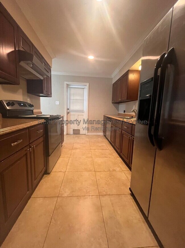 Building Photo - 12076 N Pebble Beach Dr