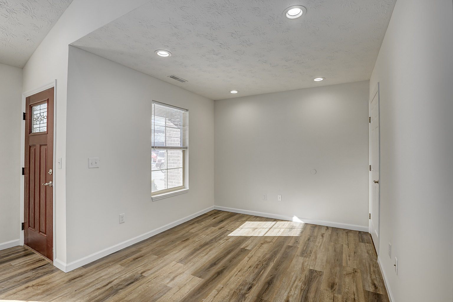 Building Photo - 1217 Sparta Dr