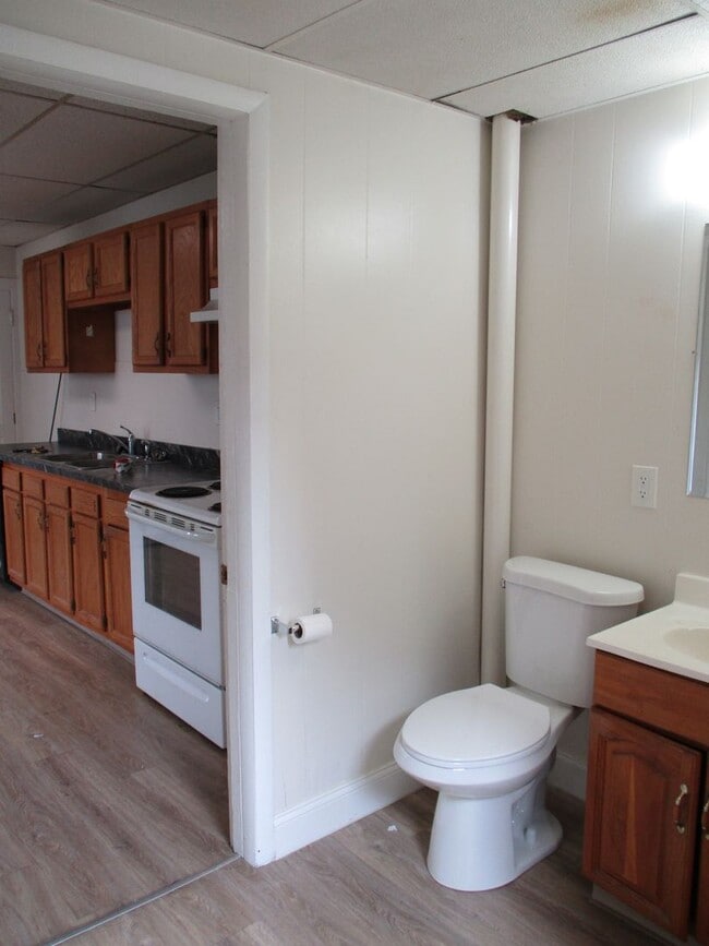 Building Photo - Completely remodeled, spacious Twin Attached home with private backyard - $2,100