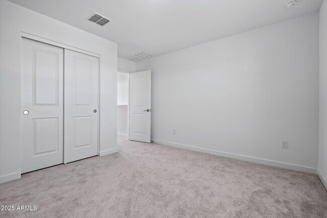 Building Photo - 3023 W Bent Tree Dr