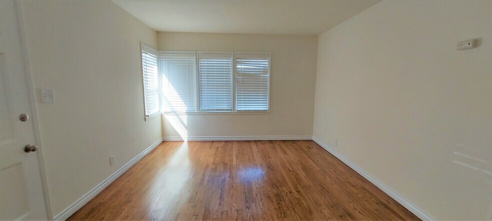 Building Photo - 15626 Grevillea Ave