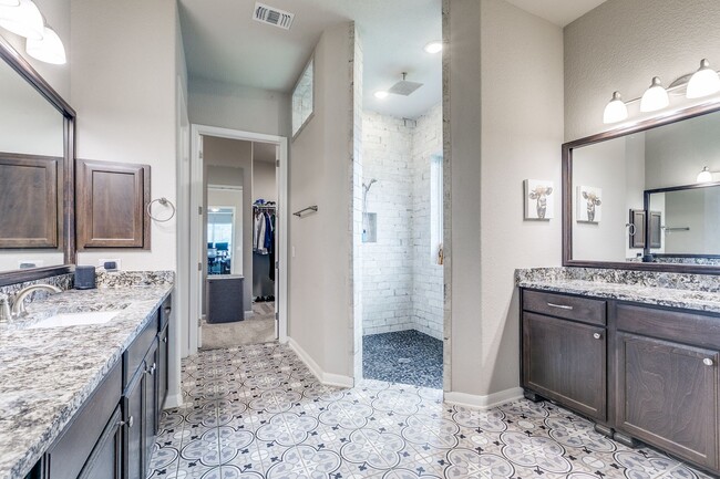 Building Photo - BEAUTIFUL 3-BEDROOM HOME IN THE ENCLAVE AT...