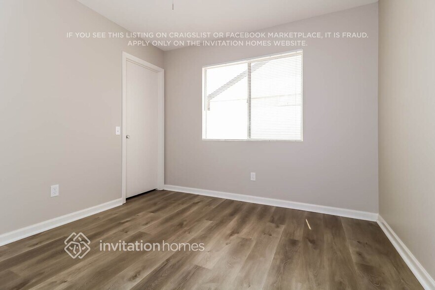 Building Photo - 3221 W Irma Ln