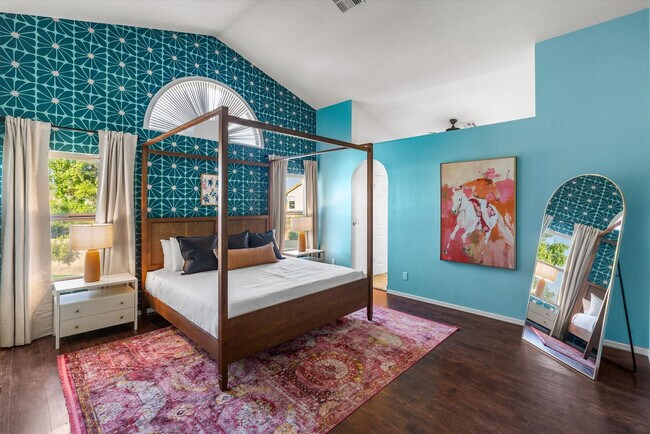 Building Photo - 7804 W Pershing Ave