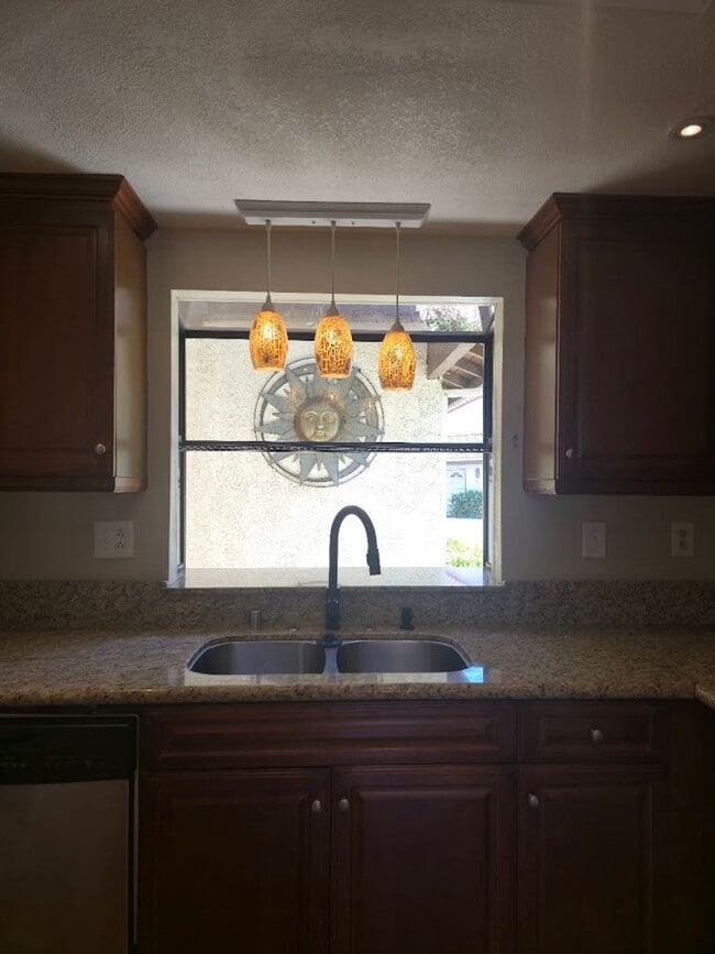 Building Photo - Light-Filled End Unit Condo, 2BD/2.5BA wit...