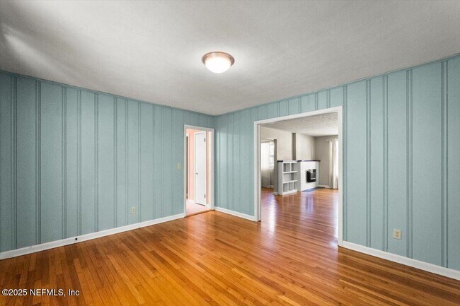 Building Photo - 2240 Jose Cir S