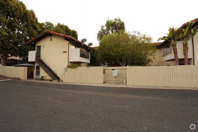 Primary Photo - Shady Ridge Apartments
