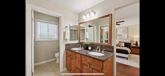 Building Photo - 14637 Poway Mesa Dr