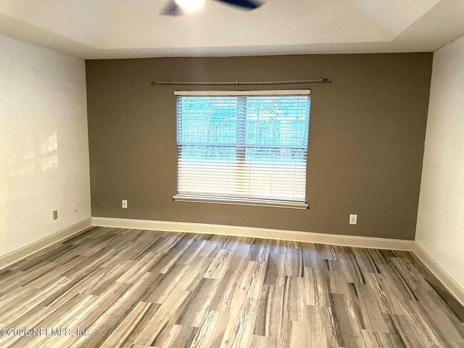 Building Photo - 5388 Hidden Gardens Dr