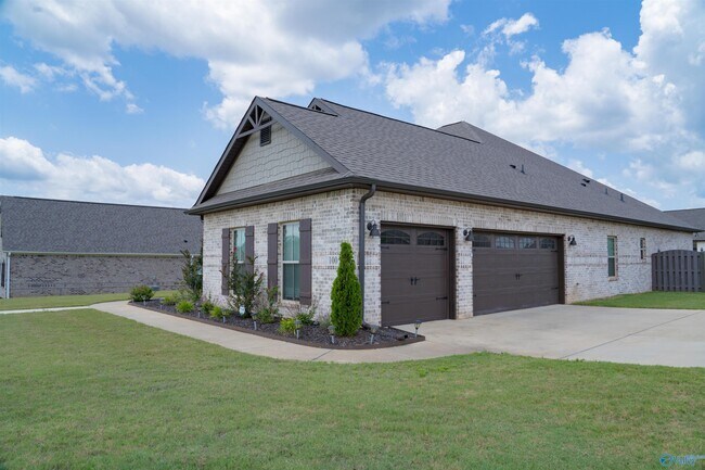 Building Photo - 100 Bartram Wy.